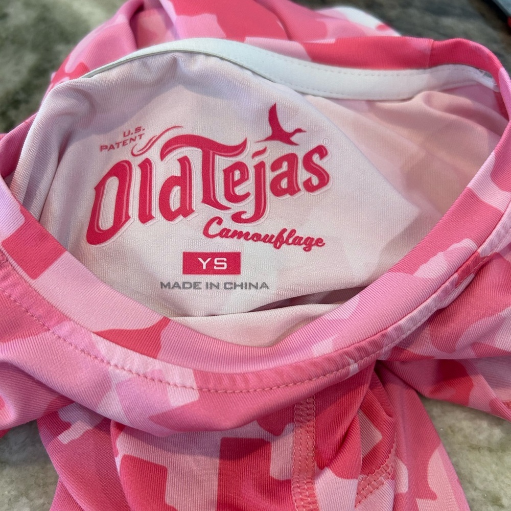 Old Tejas prairie pink Camo shirt in youth small GUC - Picture 2 of 5